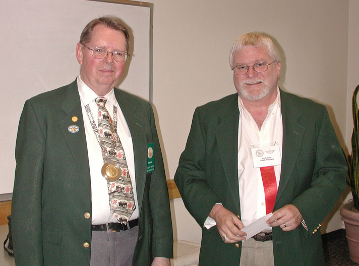 Joe Boling and Larry Gaye at 2006 PNNA convention